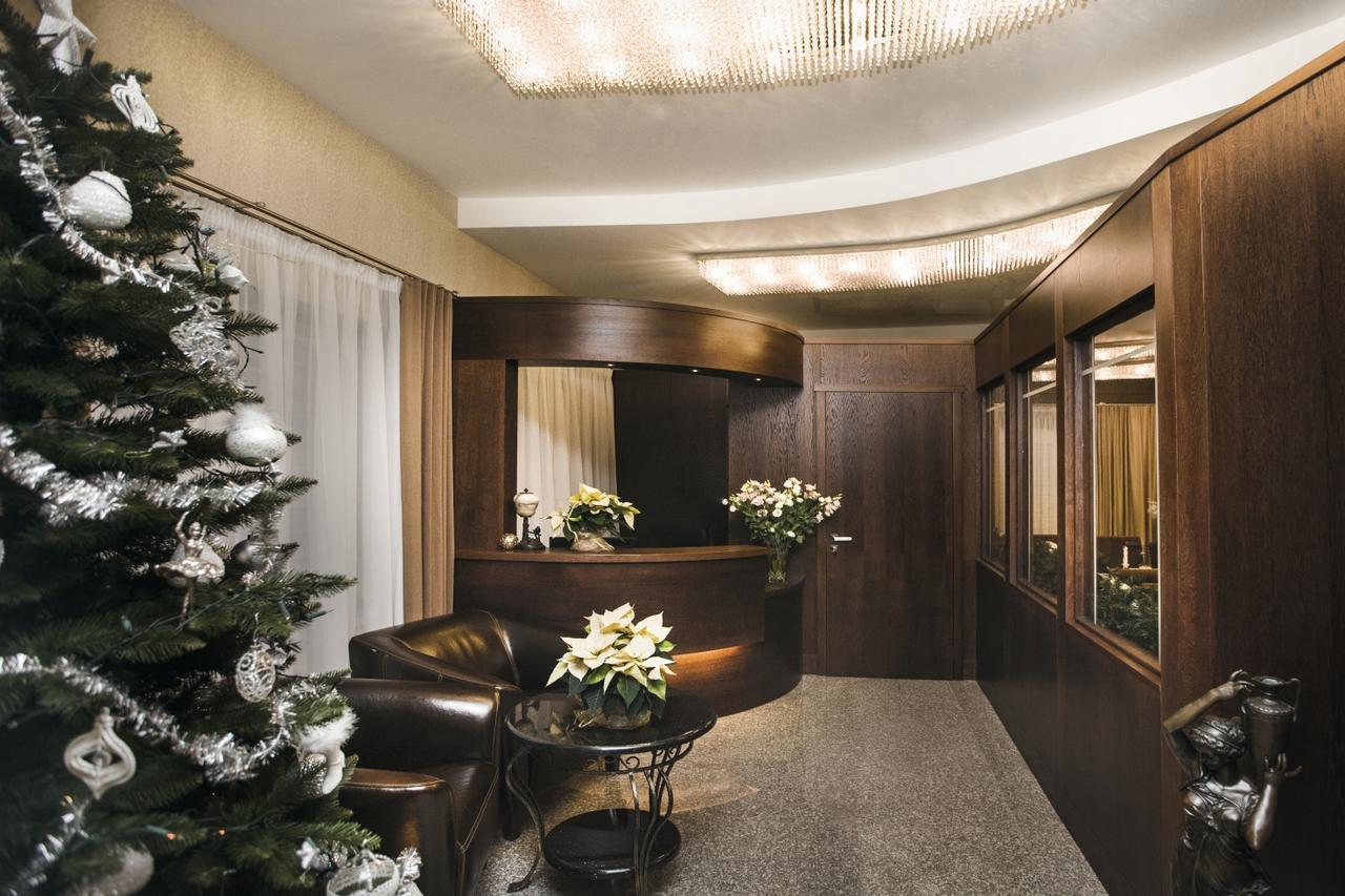 Hotel Inter Bielany Wrocławskie Exteriér fotografie